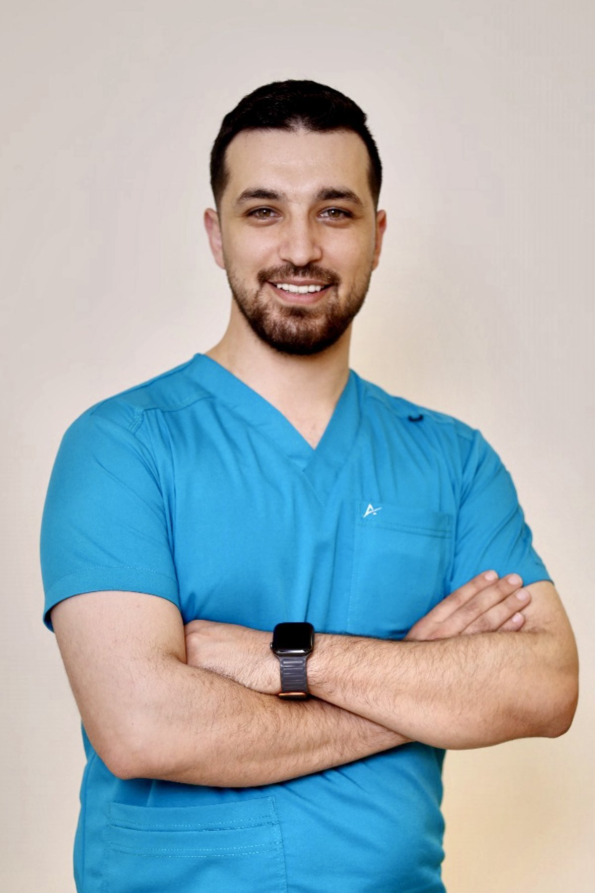 الدكتور ليث أحمد، طبيب تجميل غير جراحي في عمّان
